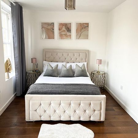 London Stylish 1 Bedroom Apartment Exterior photo